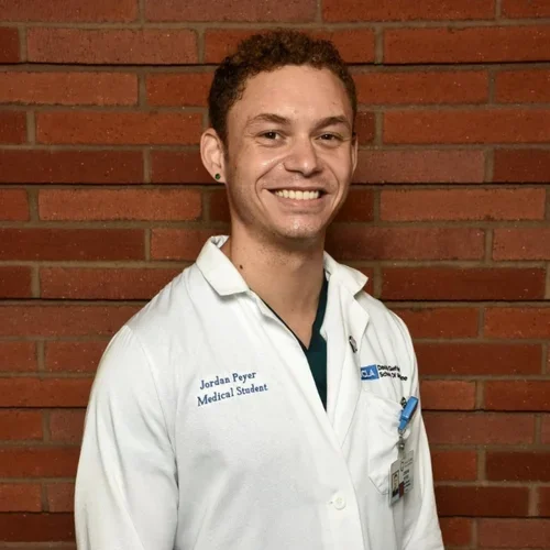 Headshot of Jordan Peyer