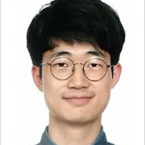 Headshot of Dr. Kim